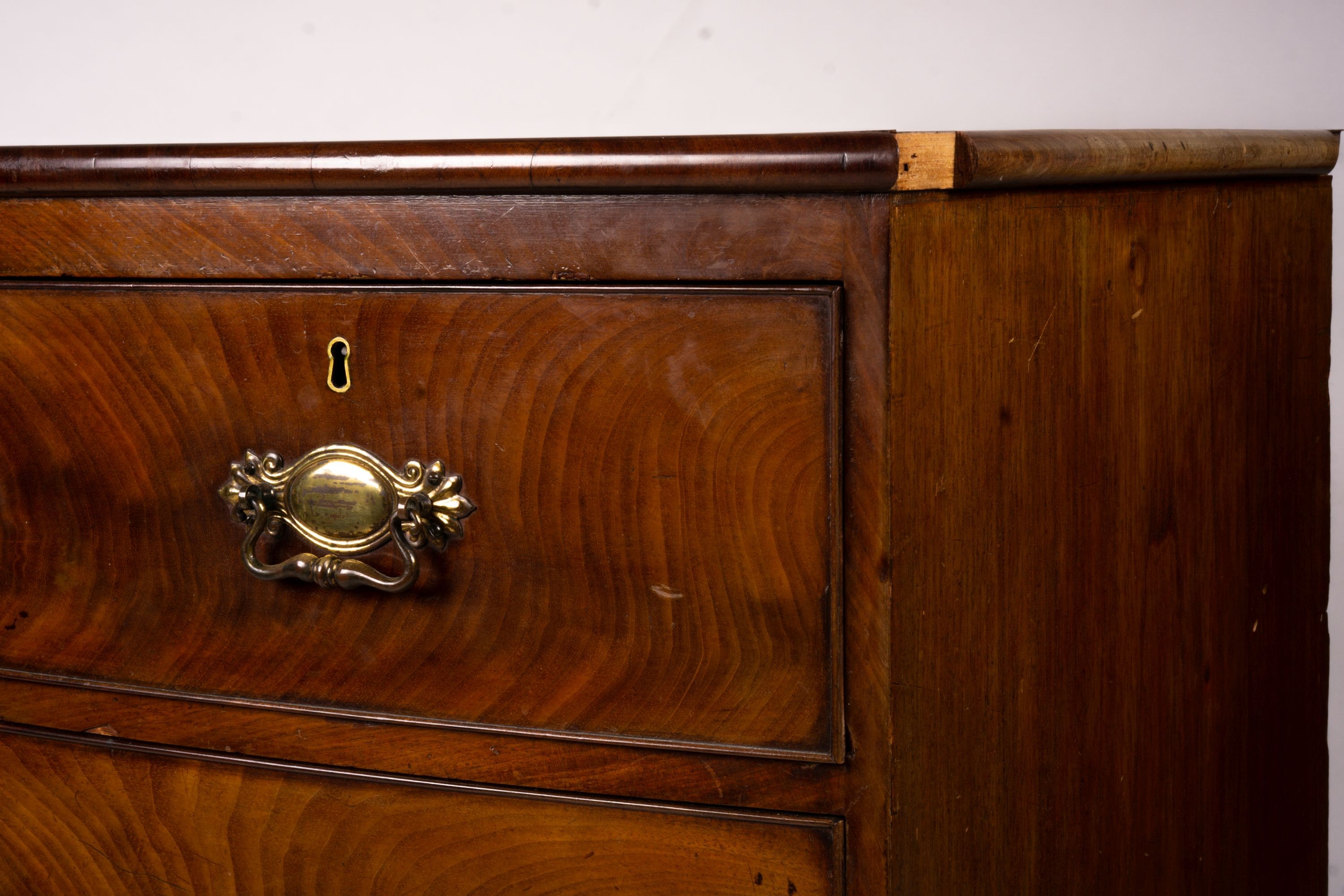 A Regency mahogany bow fronted chest, width 90cm, depth 50cm, height 90cm